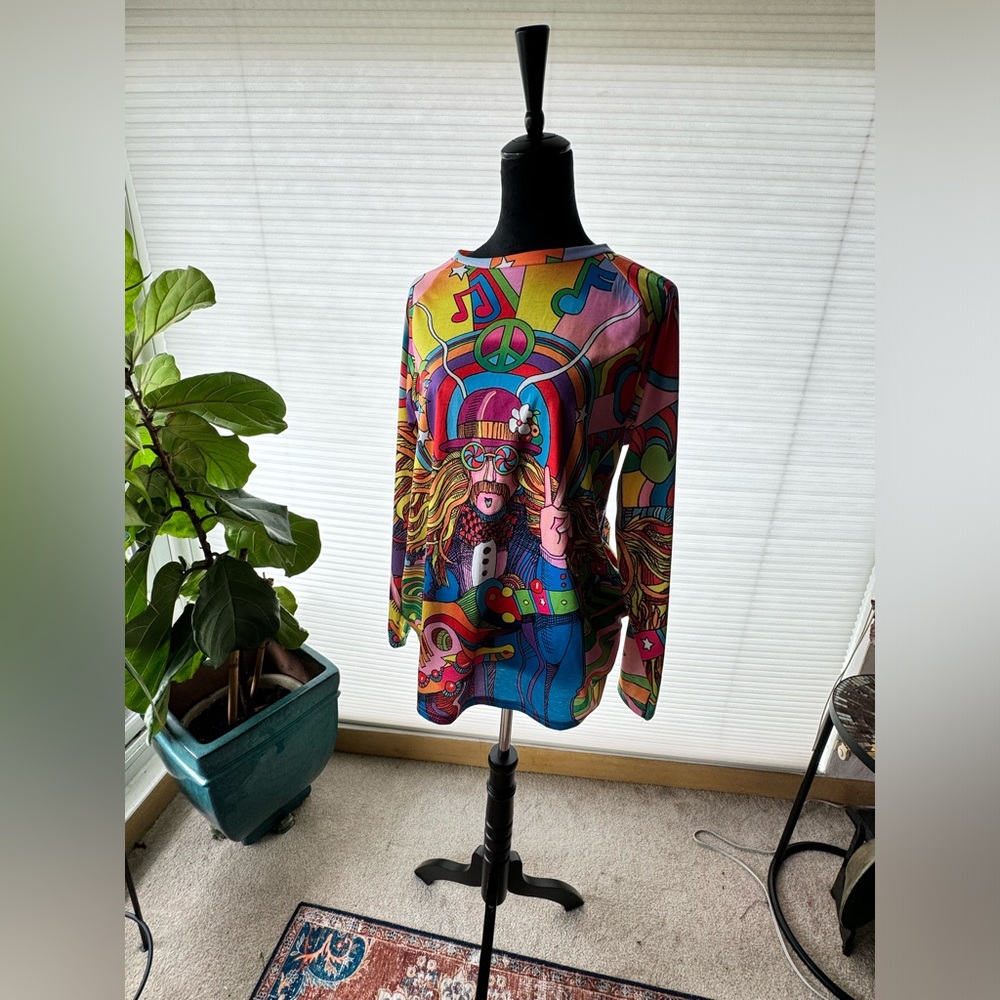 Fun Long Sleeve Psychedelic Print Tee Shirt